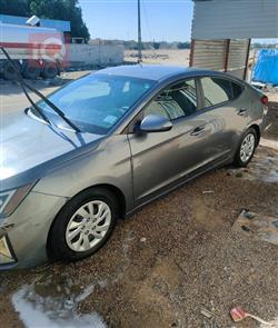 هیۆندای ئەلەنترا